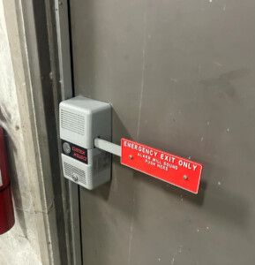 K&E Locksmith services fixing Access door Pearland tx
