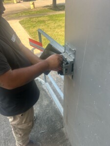 K&E locksmith fixing Access control door pearland tx